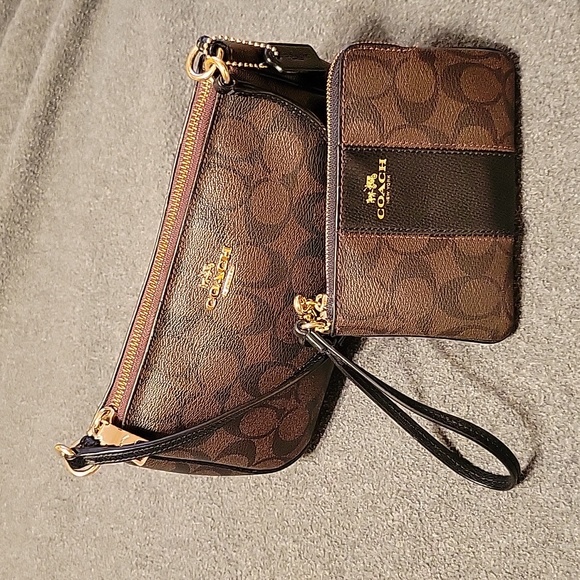 Coach set, mini bag & wristlet, saffiano leather, dark brn & blk signature C - Picture 1 of 14